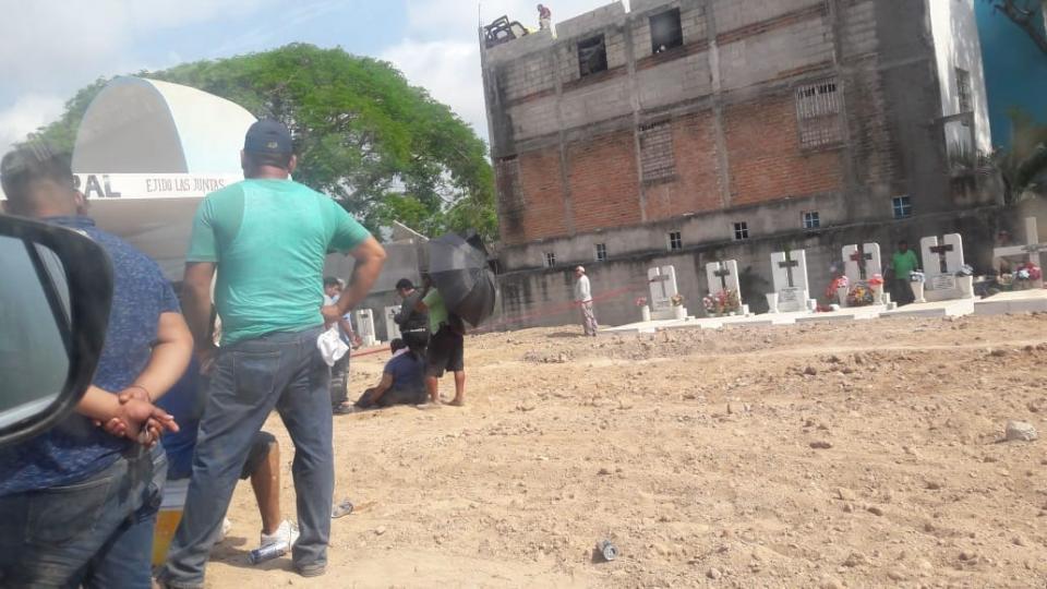 16y17Bahía (3) Va a sepultar a su abuelo… y termina en un hospital de Puerto Vallarta