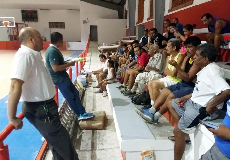 22y23Deportes (4) Quieren butacas los basquetbolistas