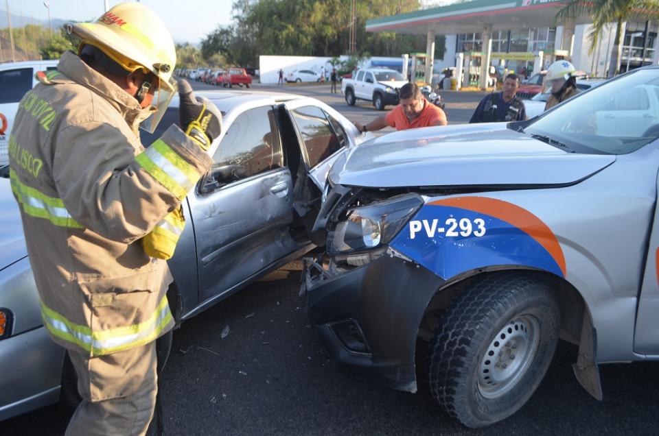 29Sucesos (3) Chocan patrulla en Las Moras