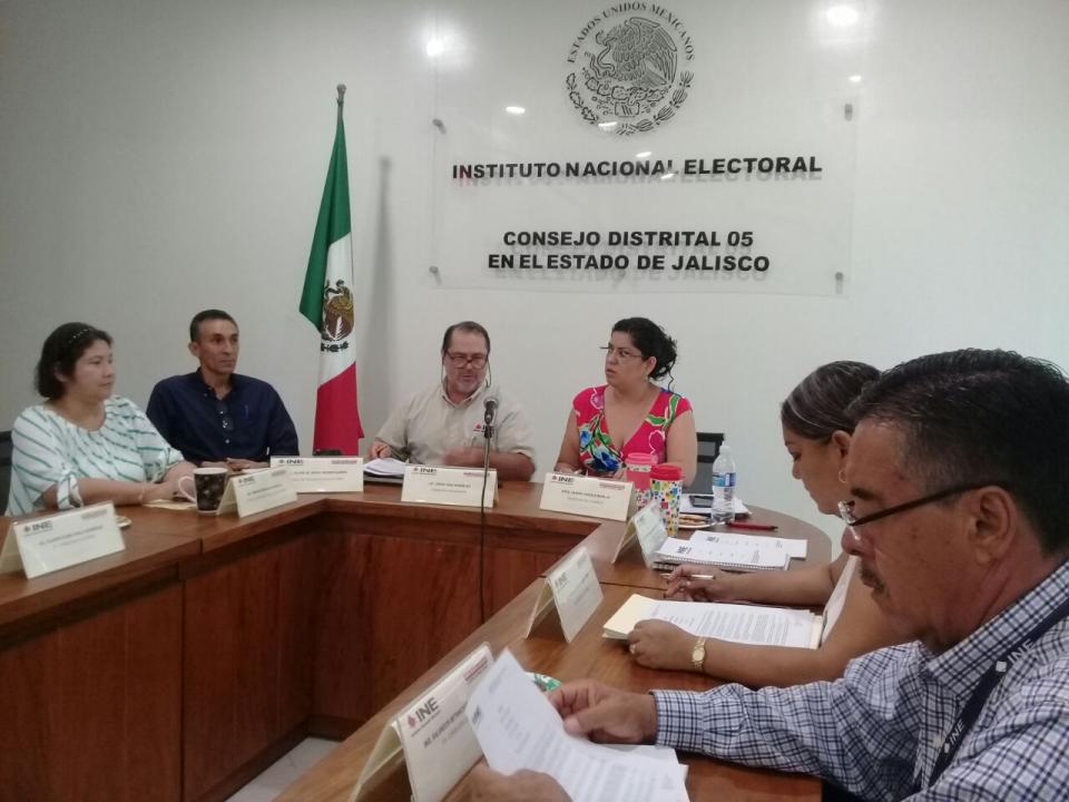 30849a5c-69e5-40e0-ae73-70ce1c572077 Sesión ordinaria del Consejo Distrital 05 del INE con sede en Puerto Vallarta