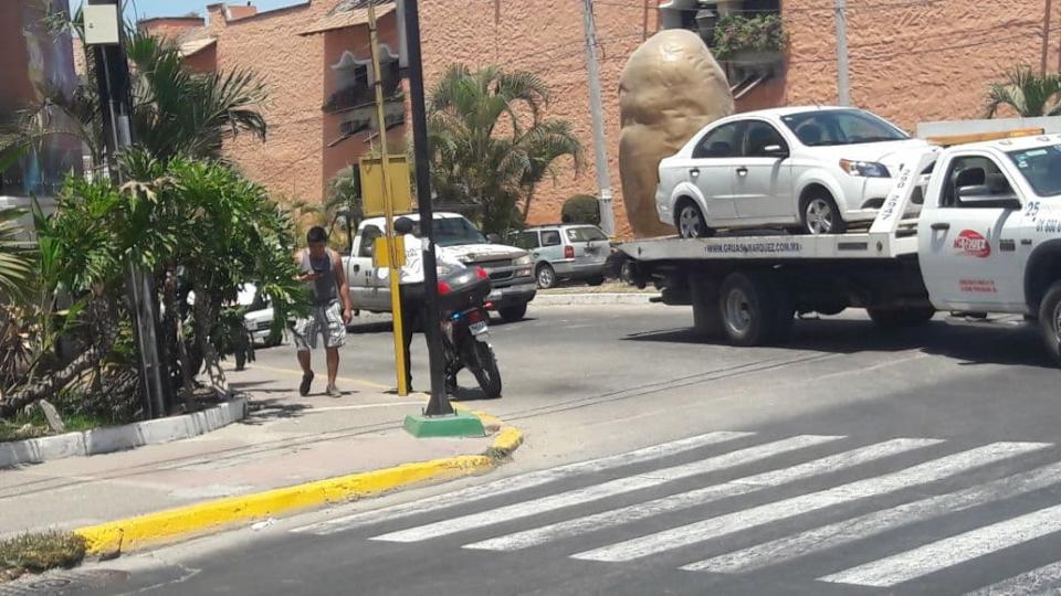08y09Bahía (3) Van 10 vehículos de Uber levantados, continúa operativo