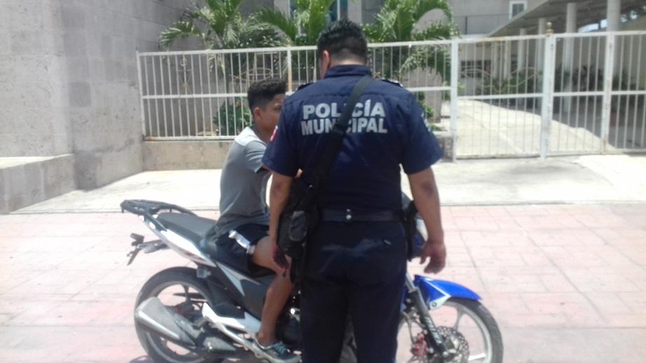 14y15Bahía (3) Ciudadanos buscan por iniciativa, hacer comités de vecino vigilante