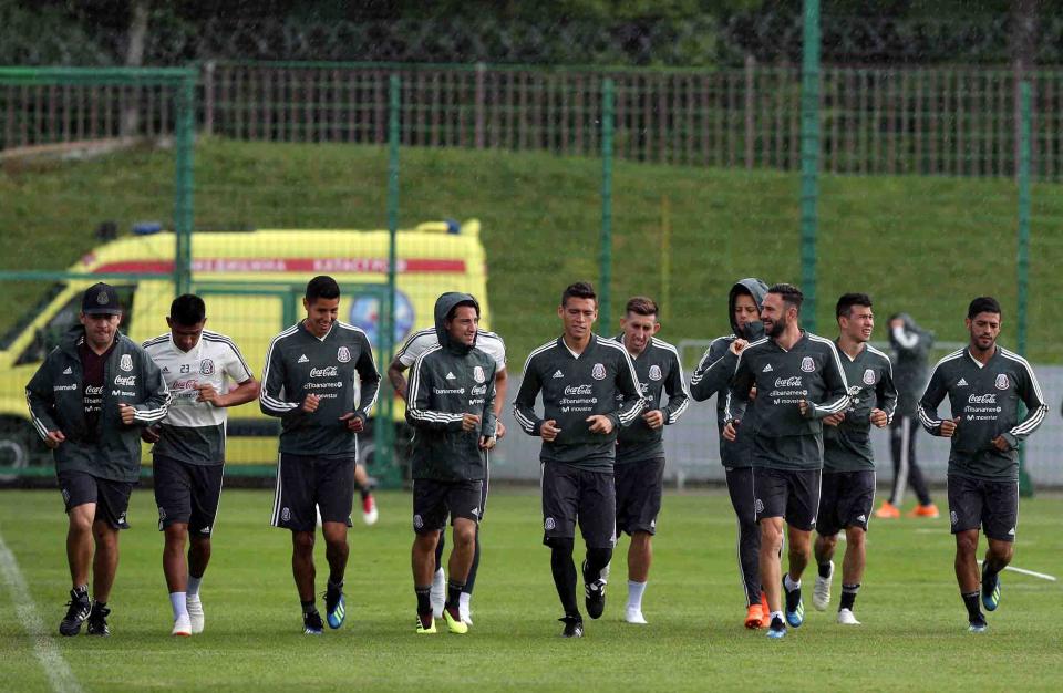 Entrenamiento de la Selección Mexicana Todos los jugadores deben estar listos para ver acción: Marco Fabían