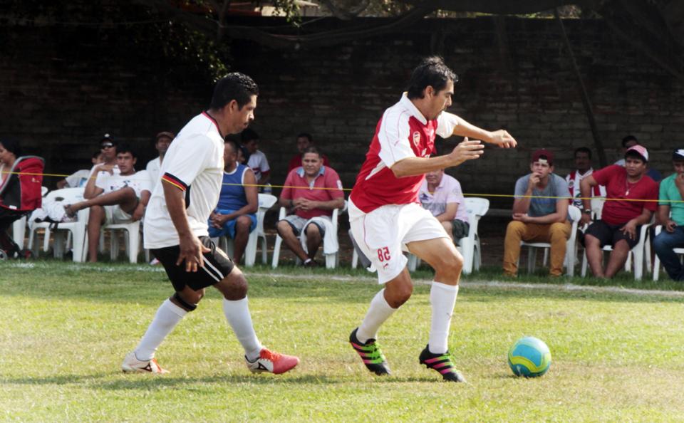 24y25Deportes (1) El Pitillal, llega a la cima