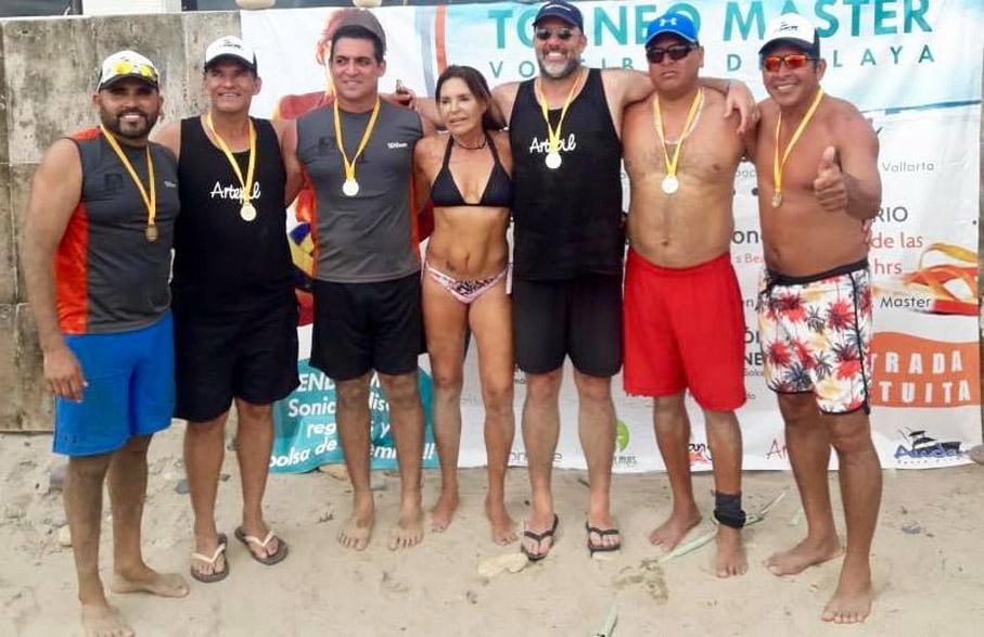 26y27Deportes (1) ADEMÁS DE TIRAR POLILLA… Máster de buen nivel