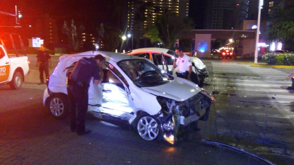 30Sucesos (4) Resulta prensado en aparatoso accidente