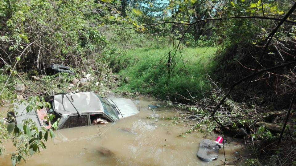 30y31Sucesos (10) Se mataron en volcadura