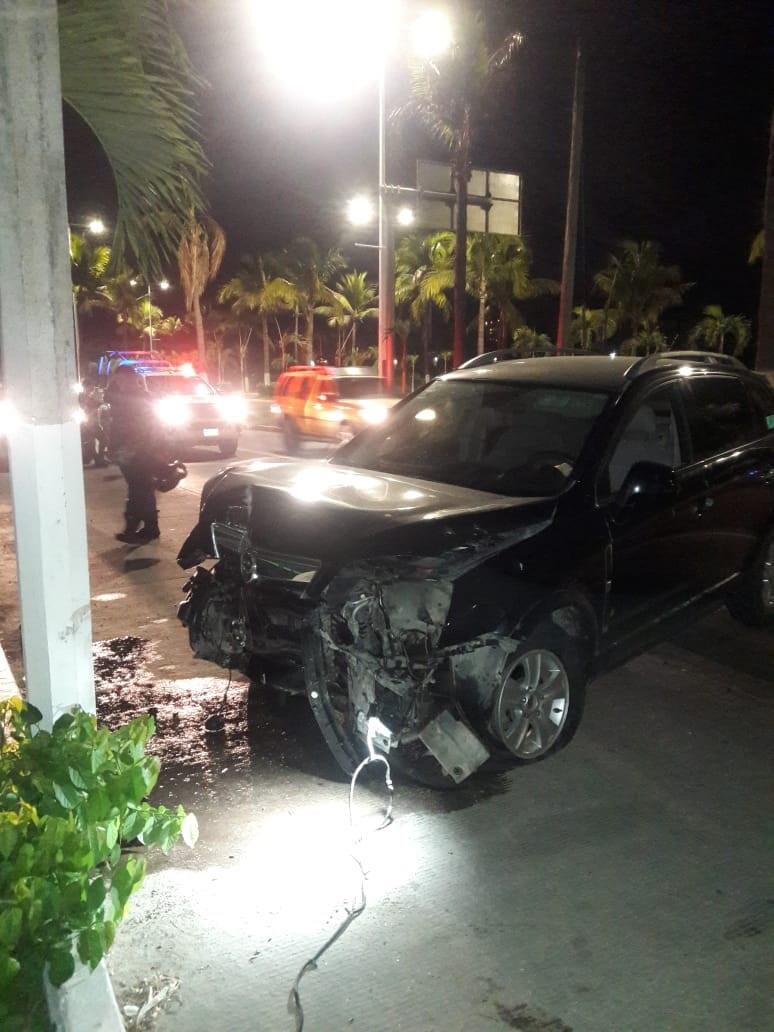 30y31Sucesos (5) Mujer destroza su flamante camioneta
