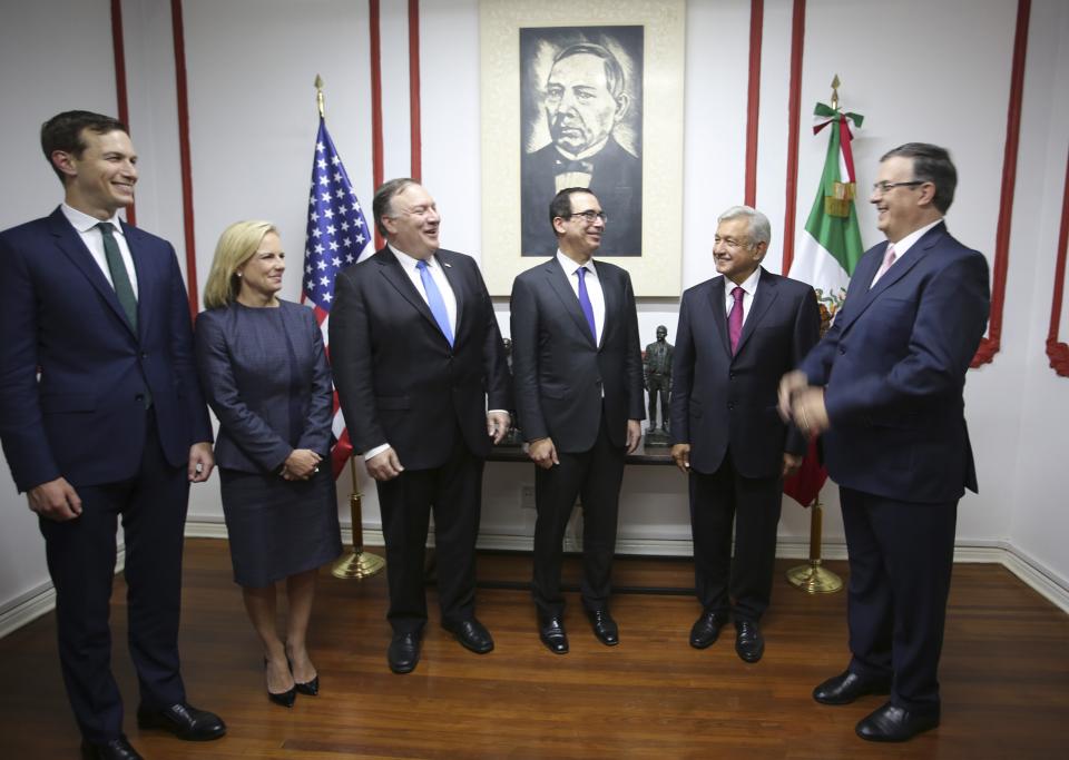 Reunión entre Andrés Manuel López Obrador y Mike Pompeo Entrega AMLO a Pompeo propuesta para agenda bilateral con los EU