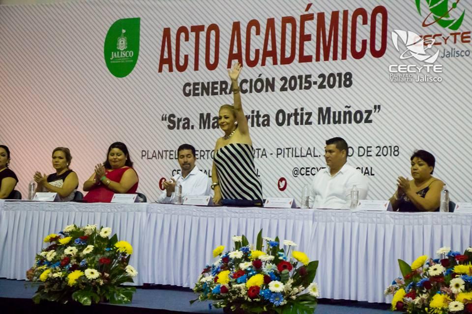 08y09Bahía (1) MAGO ORTIZ, MADRINA DE LUJO… Emotiva graduación para 435 egresados del CECyTEJ PV