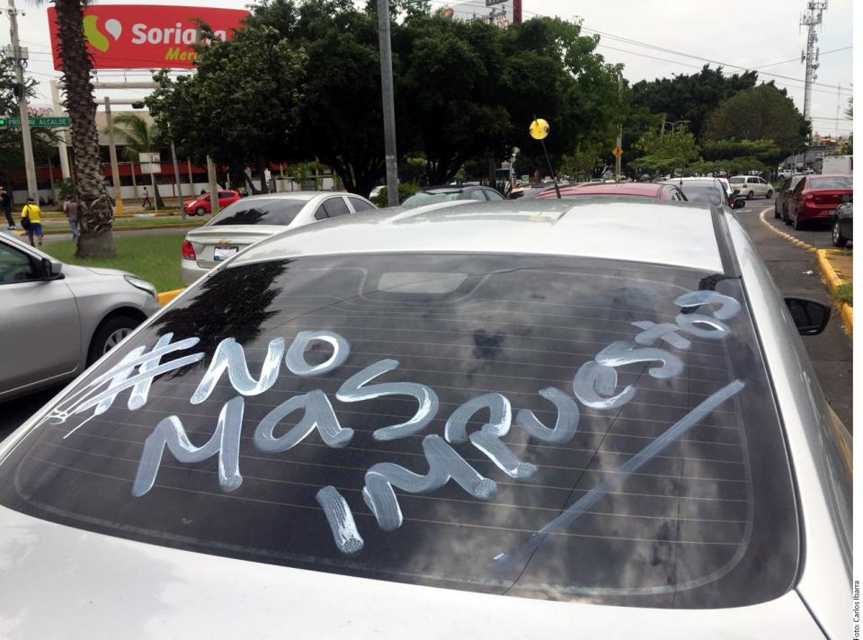 10y11Bahía (2) Reprochan operativos contra Uber en Jalisco