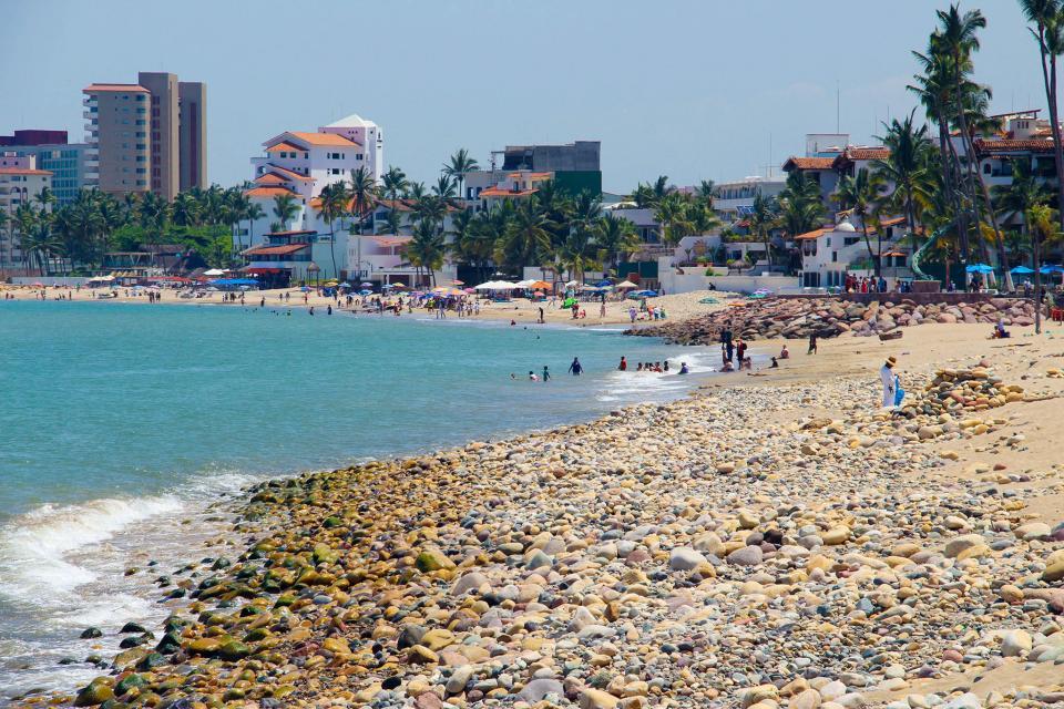 12y13Bahía (4) Perciben visitantes una ciudad segura y limpia