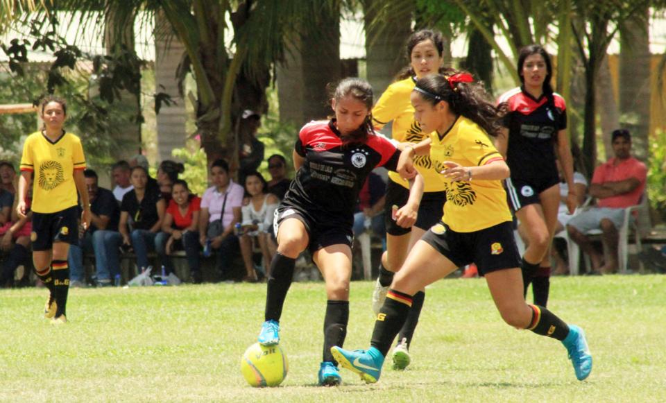 26y27Deportes (5) Reanudan Torneo Femenil de Futbol