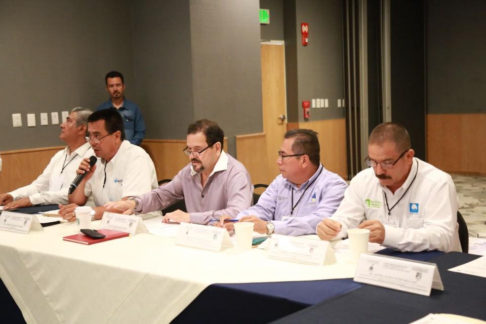 BP-SEAPAL-Reunion-Playas-Limpias-02 Destacan contribución de Seapal en Playas Limpias de Puerto Vallarta