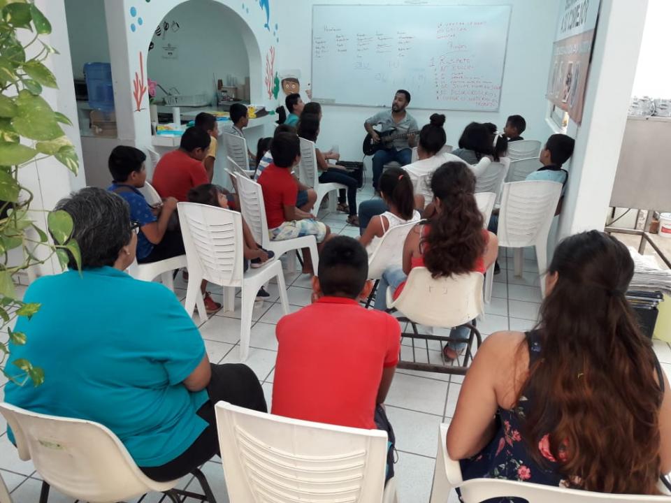 COMUNICADO 2779-DIF-Cursos de verano-Casa Vinculaci_n Mojoneras (1) Decenas de pequeños se divierten y aprenden