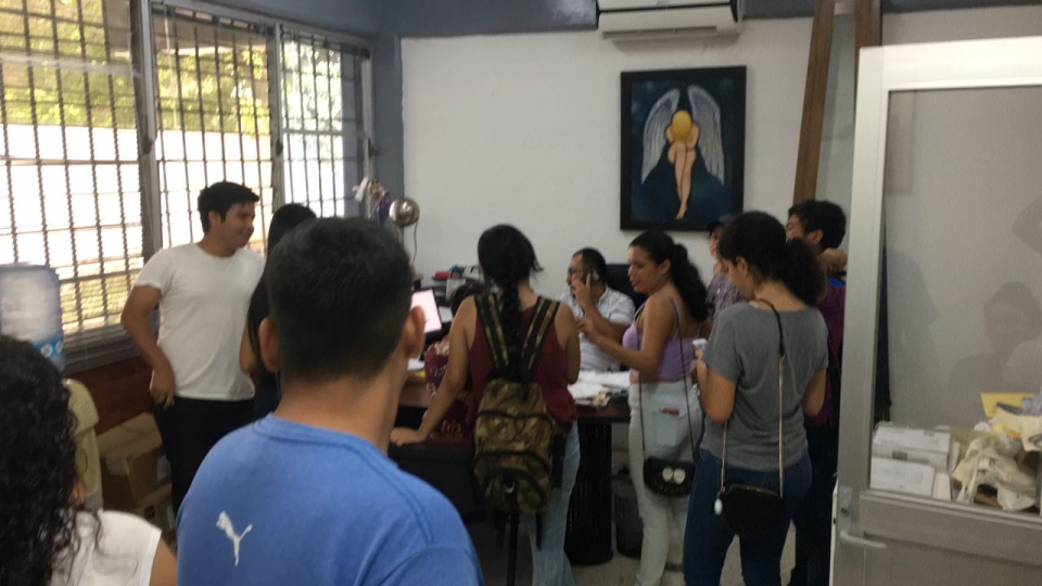 brenda 17 nota b Preocupa a jóvenes que no se les entregue a tiempo sus certificados del CBTis