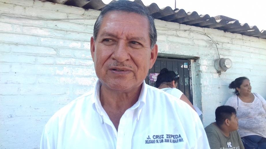 nota 4 foto 1 Delegado y vecinos de San Juan limpian el dren