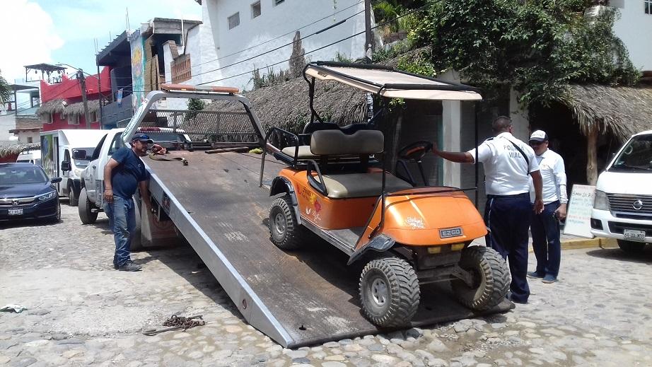 18y19Bahía (1) Logran liberar dos calles en Sayulita