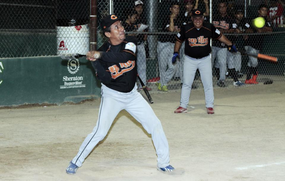 Softbolin 001 Softbol local… Hípica vence a Cepillos