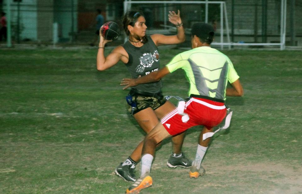 Tochito Esta noche juegan el torneo mixto