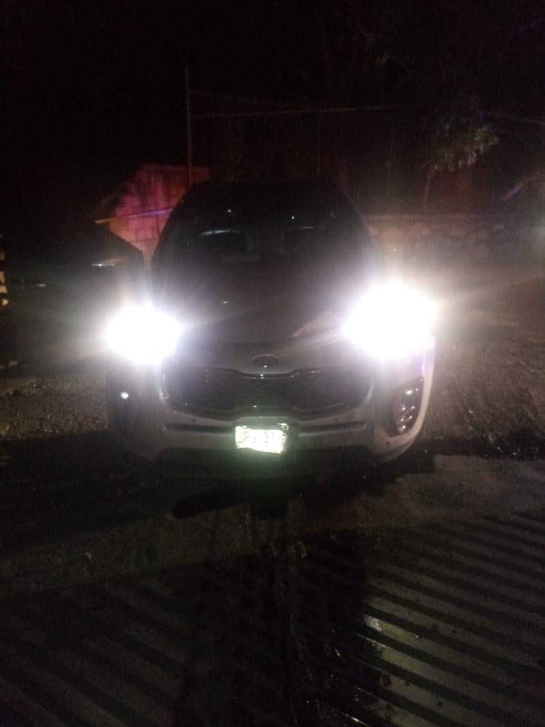 lupillo10 (1) A cachazos roban camioneta a vecino de La Floresta