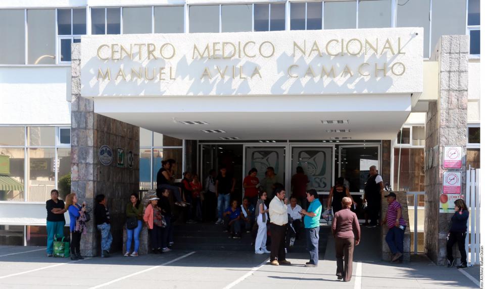 04y05Bahía Tema del Día (1) Acuden menos al IMSS; gastan más de su bolsa