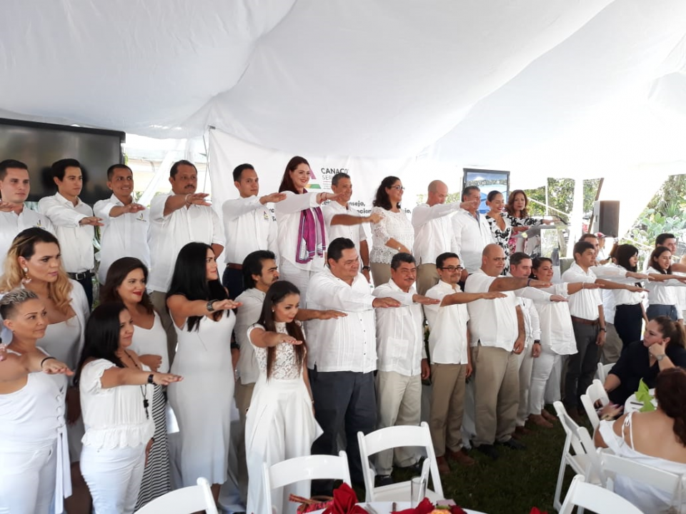 09Bahía (3) Rinde protesta Carlos Gerard Guzmán como presidente de la Canaco Puerto Vallarta