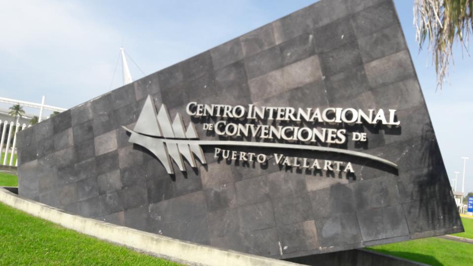 12y13Bahía (5) No hay obstáculos para la contratación de proveedores en el Centro Internacional de Convenciones de Puerto Vallarta: Cisneros