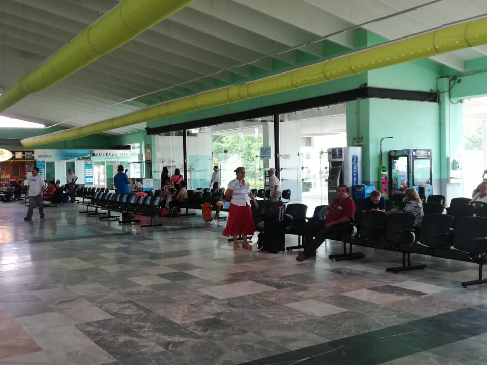 12y13Bahía (6) Baja la afluencia de pasajeros en la Central de Autobuses de PV