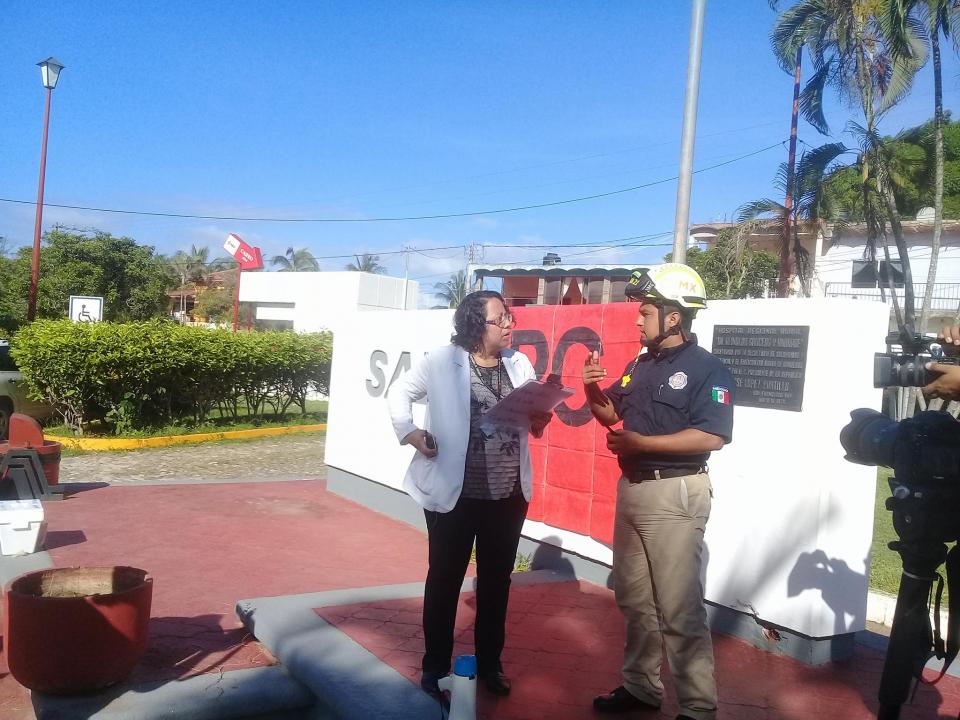 14y15Bahía (1) ASEGURA LA DIRECTORA LAURA GARCÍA HERNÁNDEZ… Tiene deficiencias el hospital de San Pancho, pero no alarmantes