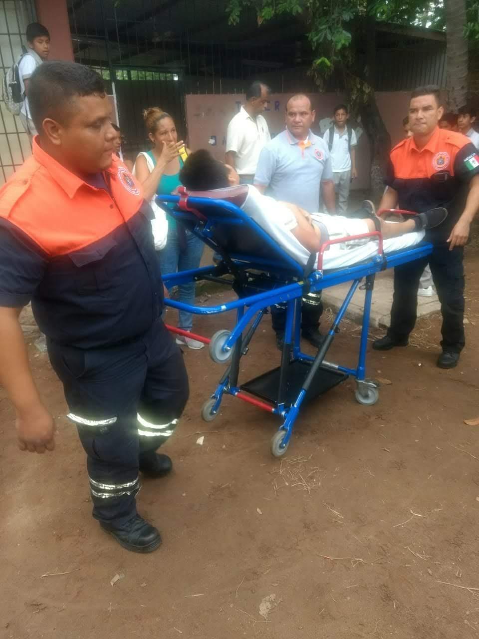 30y31Sucesos (13) Menor herido tras ser arrojado por un compañero de la banqueta