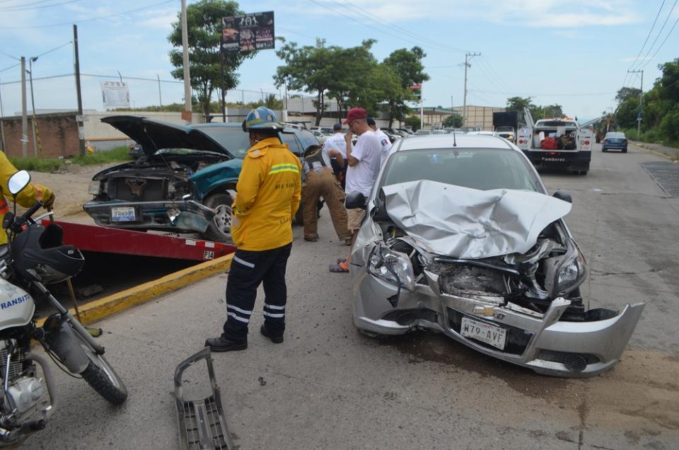 30y31Sucesos (4) Choque brutal en la 544; deja tres personas heridas