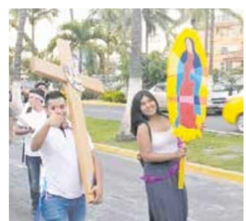 41436984_243360079705177_579655748410146816_n Marchan jóvenes de la iglesia en Puerto Vallarta