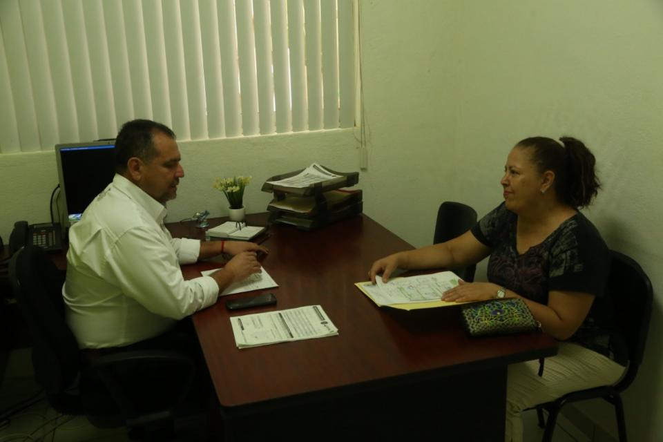 BP-SEAPAL-1726-Testimoniales-Acercate-Ixtapa-04 “Porque me resolvió mi problema, me voy contenta y agradecida con Andrés”