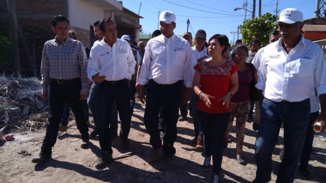 04y05Bahía (6) Logra Toño 39 millones de pesos para limpieza de calles en zonas de desastre