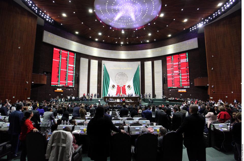 04y05Bahía Tema del Día (3) Discuten diputados fuero e inmunidad
