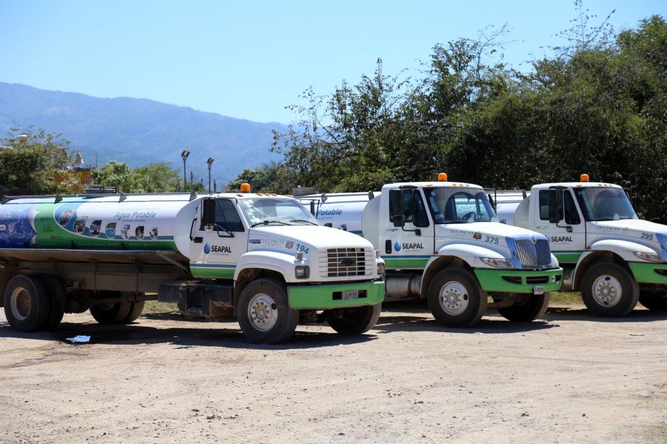 08Bahía (1) Pipas suministran cinco millones de litros de agua potable al mes