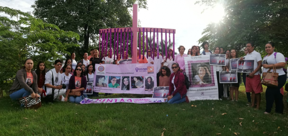 08y09Bahía (1) Realizan memorial para honrar y recordar a mujeres víctimas de feminicidios en Puerto Vallarta
