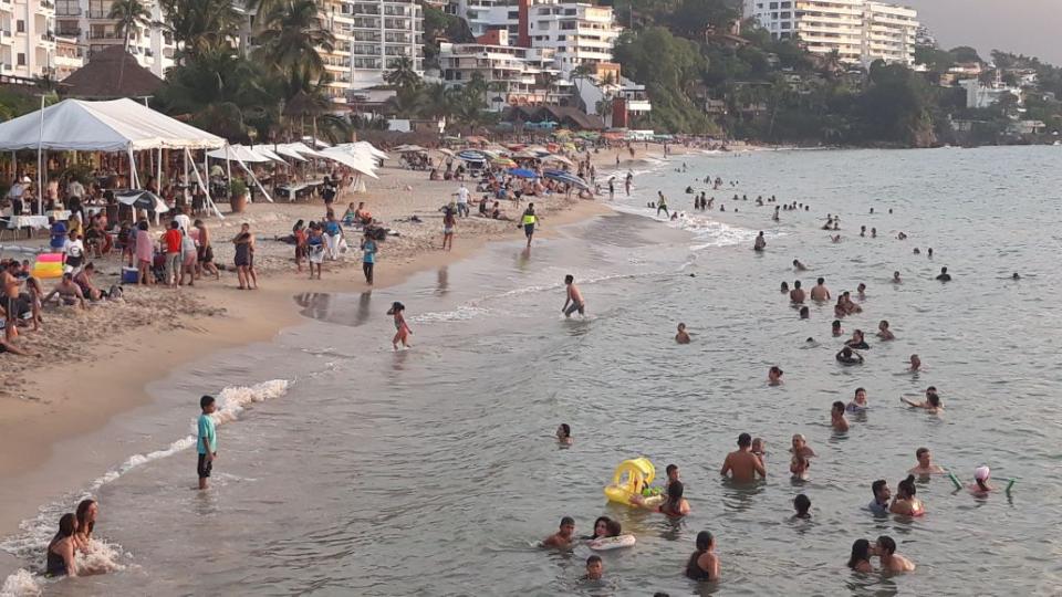 10y11Bahía (1) Casi llenos Puerto Vallarta y la Riviera Nayarit en este fin de semana largo