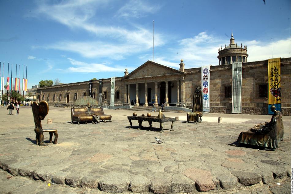 15bahia01 En Jalisco plantean 'sacrificar' programas en 2019