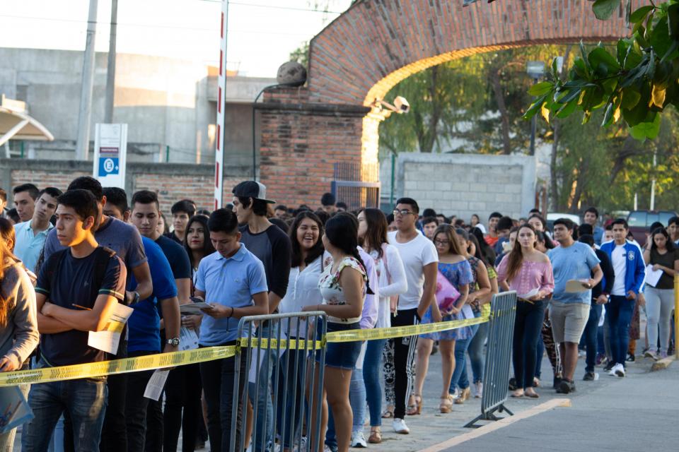 IMG_3356 Mil 385 aspirantes aplican examen de ingreso al CUCosta