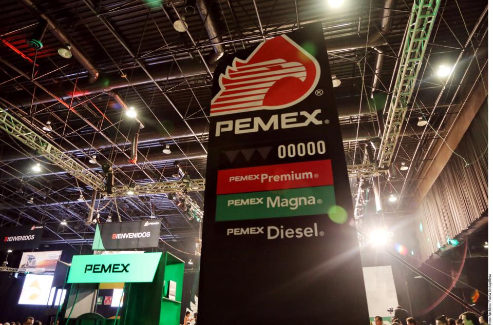 04y05Bahía Tema del Día (1) Intervienen Pemex 12 veces sin éxito