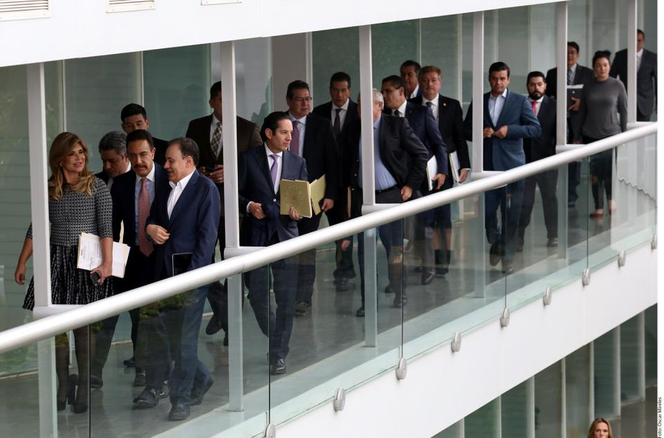 04y05Bahía Tema del Día (3) Solicitan Gobernadores reunión con Urzúa