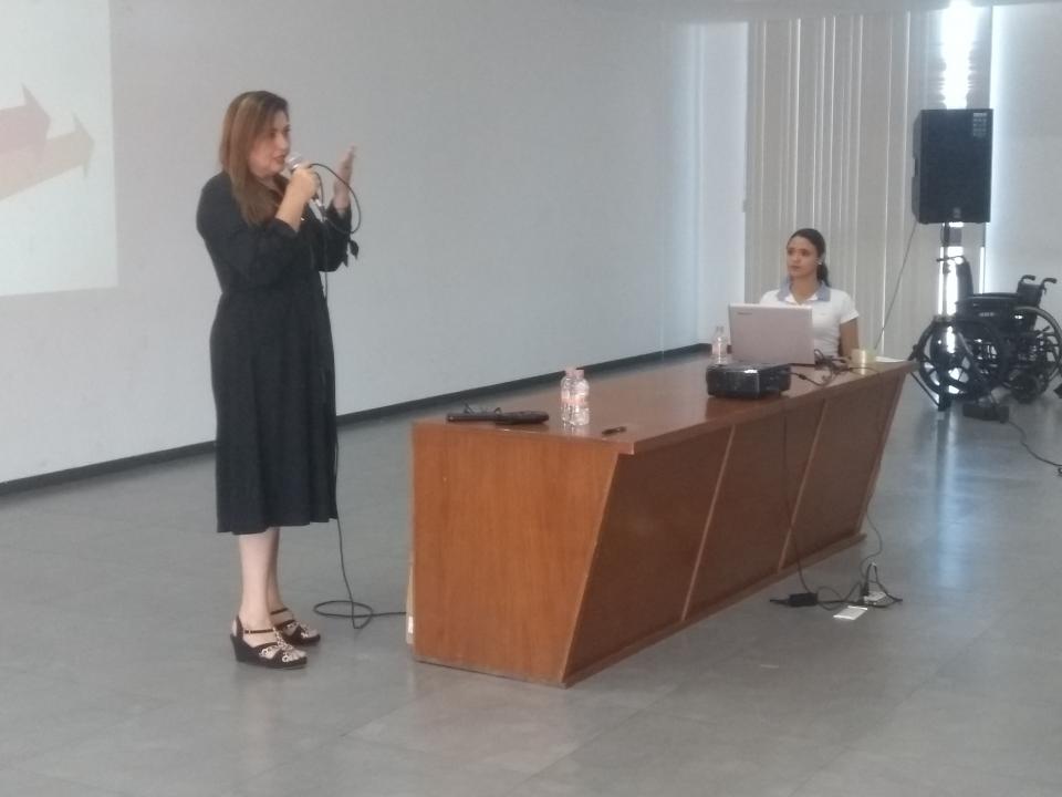 08y09Bahía (1) Capacitan a burócratas en atención a personas con alguna discapacidad