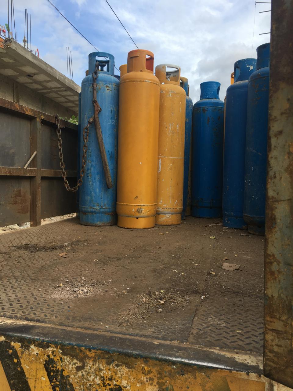 08y09Bahía (3) Retiran 66 permisos de distribución de gas LP