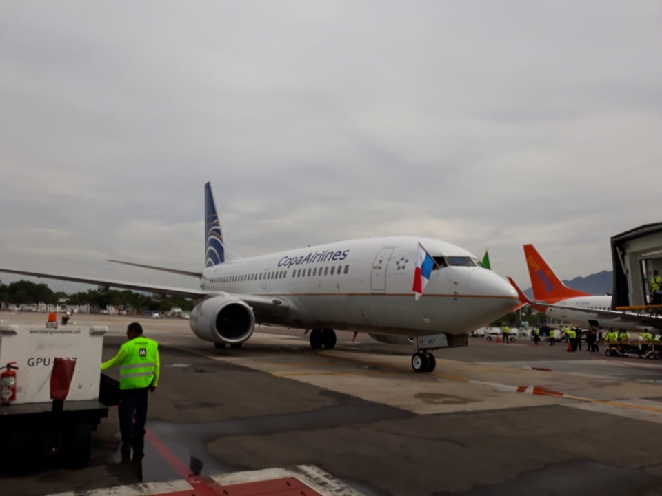 10y11Bahía (2) Buscarán que frecuencia del vuelo de Panamá sea diaria
