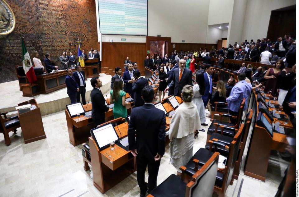 12y13Bahía (3) Une a diputados federales presupuesto para Jalisco