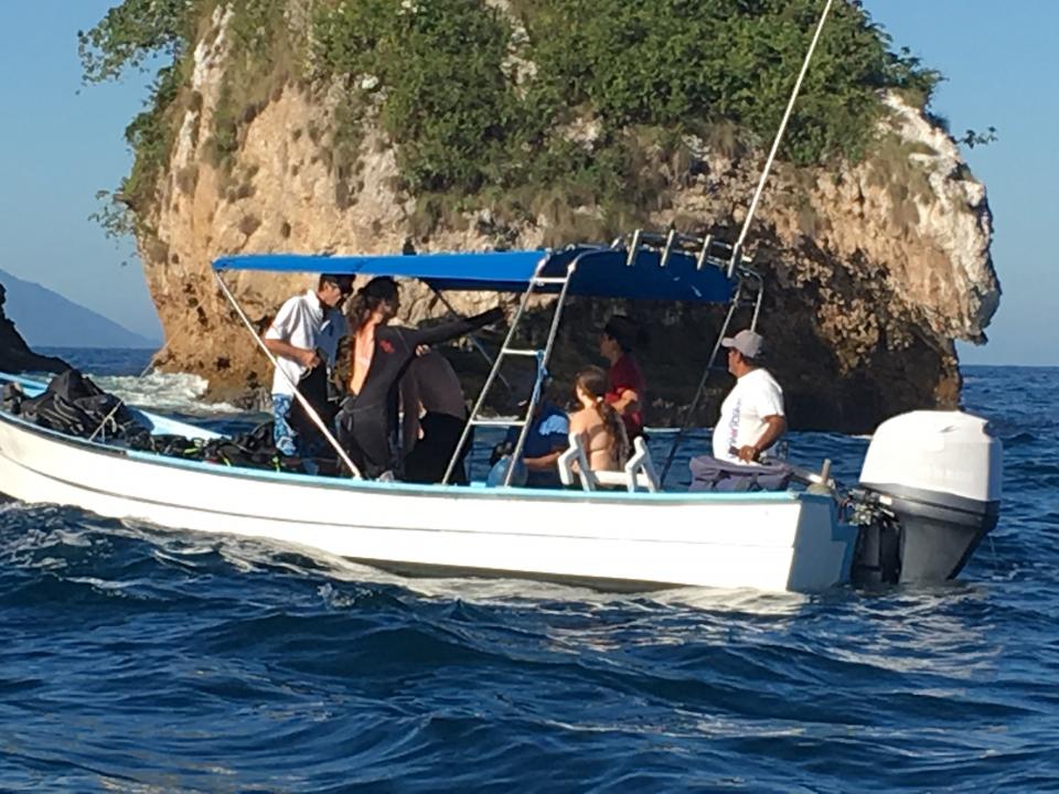 12y13Bahía (4) Trabajarán, prestadores de servicios, en proteger Los Arcos