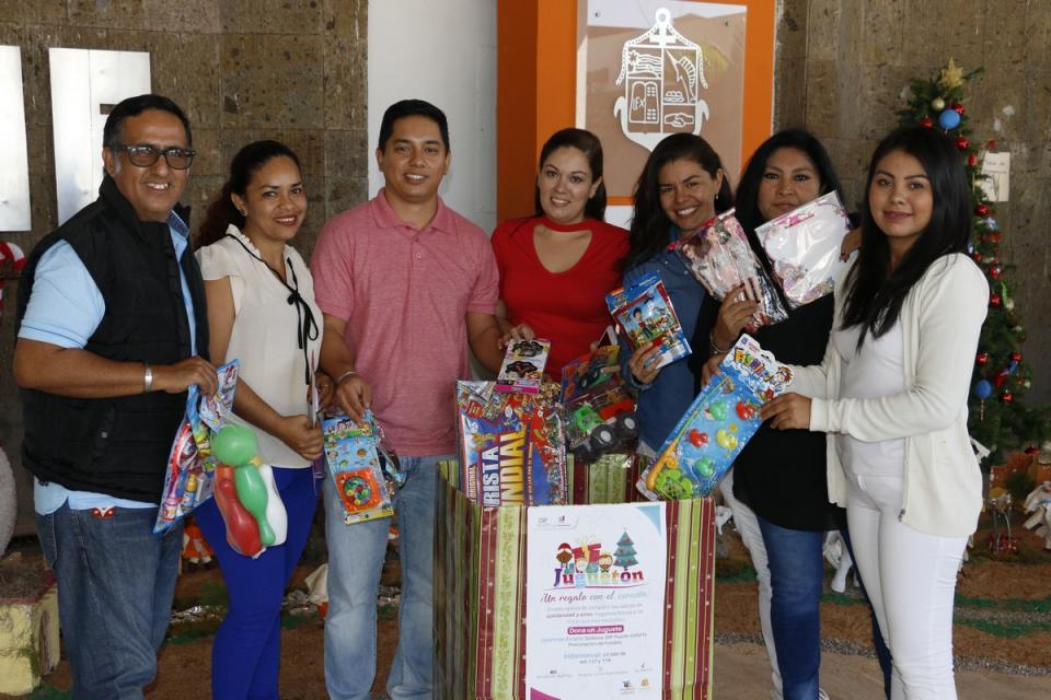 12y13Bahía (4) Continúa DIF Vallarta con la colecta del ‘Juguetón 2019’