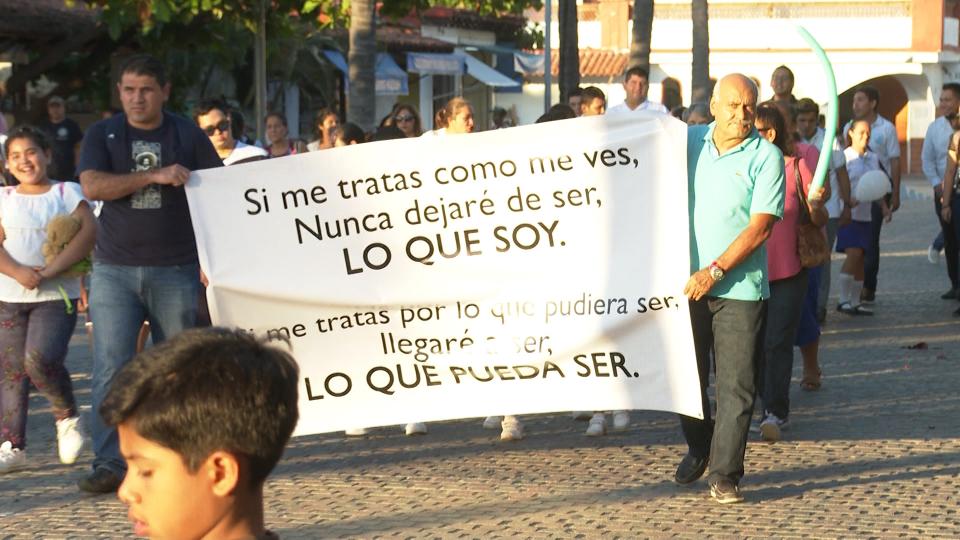 12y13Bahía (6) Marcha por Día Internacional de las Personas con Discapacidad en Puerto Vallarta